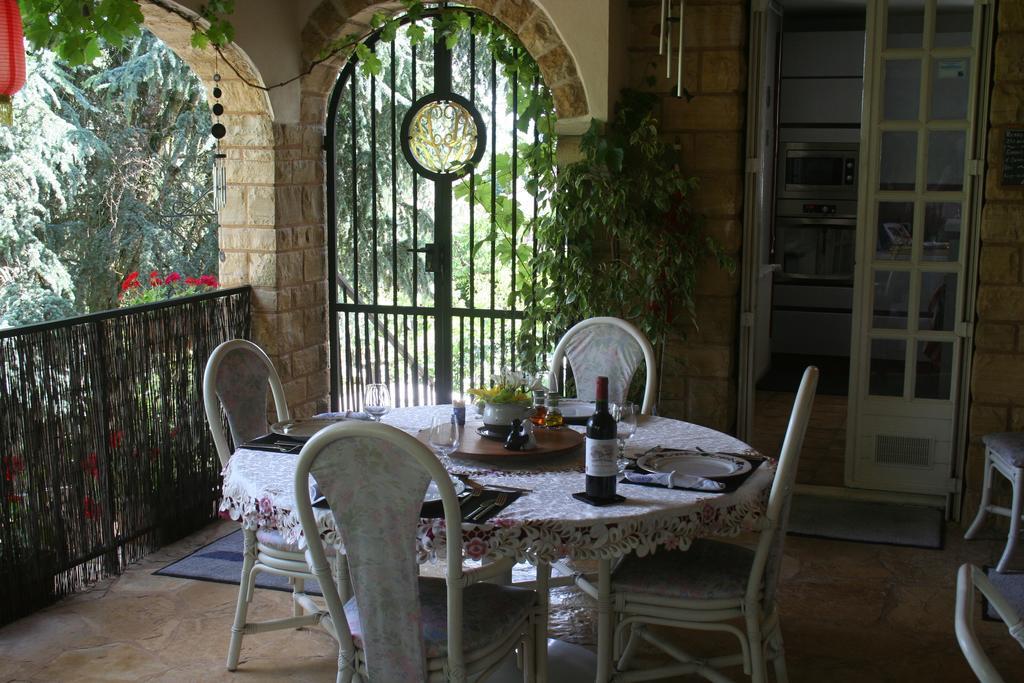 Bed and Breakfast Le Balcon Des Jasses Espere Exterior foto