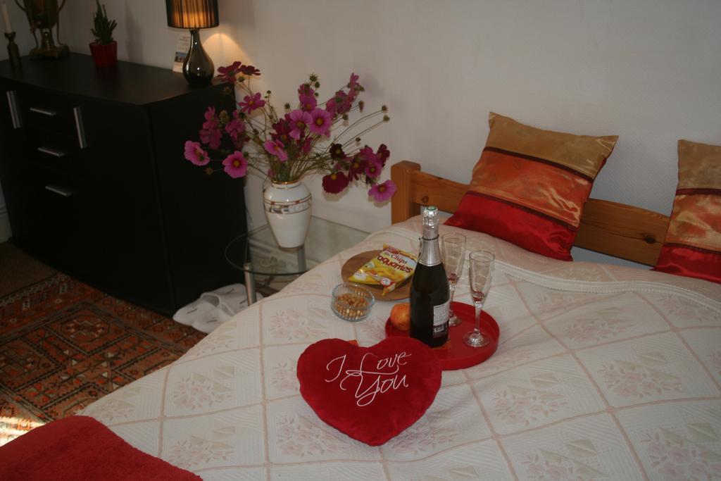 Bed and Breakfast Le Balcon Des Jasses Espere Exterior foto