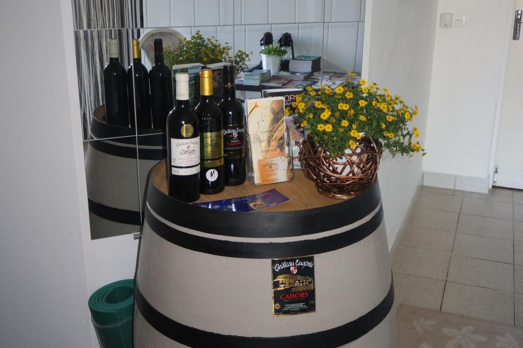 Bed and Breakfast Le Balcon Des Jasses Espere Exterior foto