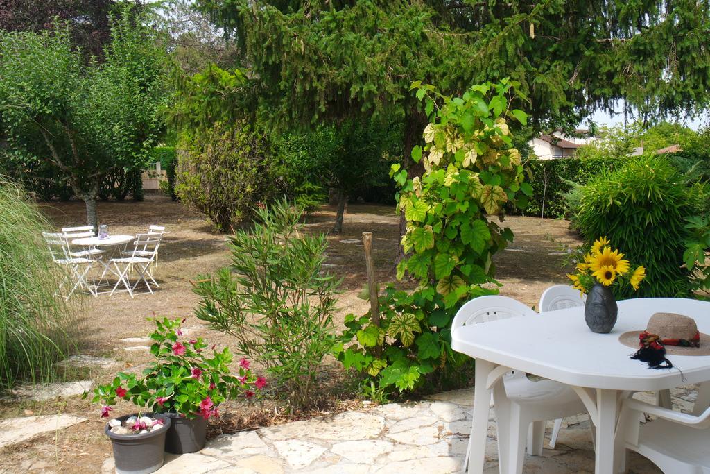 Bed and Breakfast Le Balcon Des Jasses Espere Exterior foto